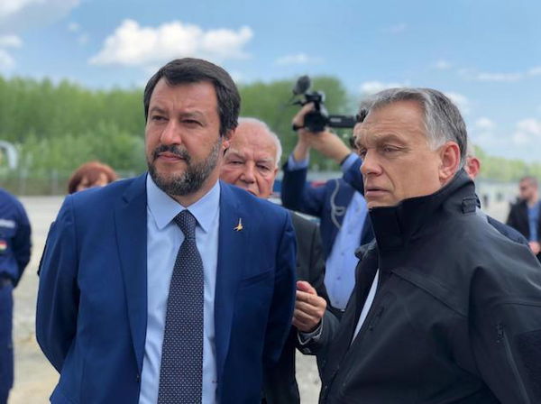 Matteo Salvini e i complimenti per il muro anti immigrazione di Orban