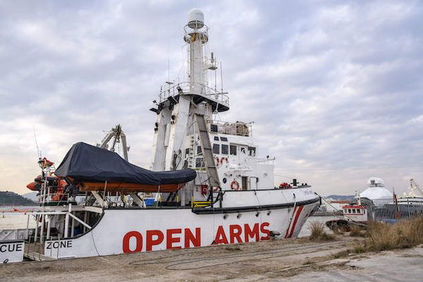 Archiviata l’inchiesta su Open Arms, nessun legame tra la Ong e gli scafisti