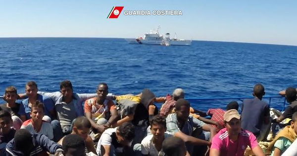 No al rimpatrio dei migranti in pericolo, anche se commettono reati