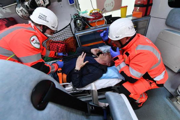 Stefano Origone, giornalista di Repubblica, è stato picchiato dalla polizia alla manifestazione antifascista