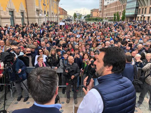 Salvini: «Test antidroga ai parlamentari che dicono no al carcere per gli spacciatori»