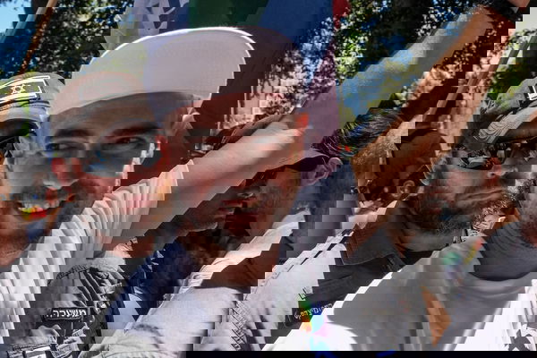 Pinkwashing, Netanyahu ci riprova: il ministro della giustizia è gay