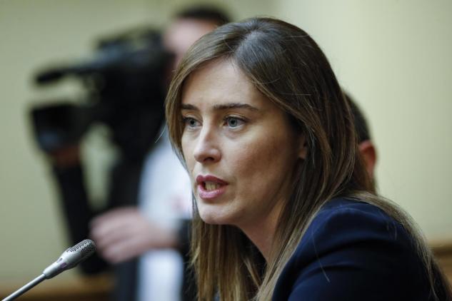 Consulenze in Banca Etruria, tra gli indagati c’è anche il padre di Maria Elena Boschi article-post