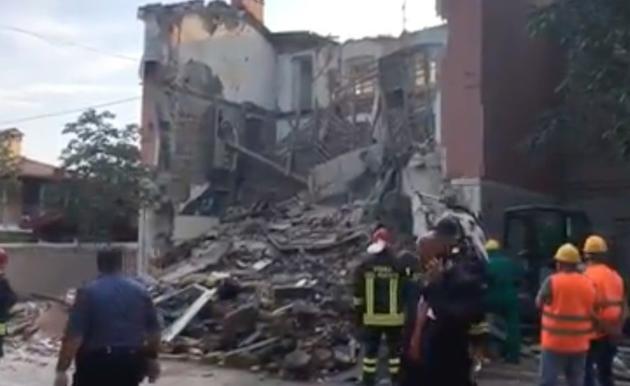 Gorizia, crollo di una palazzina in viale XX settembre: due vittime e un disperso article-post