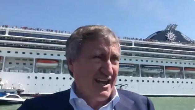 Brugnaro: «Basta grandi navi nel canale della Giudecca a Venezia, l’ho già detto a Toninelli» article-post
