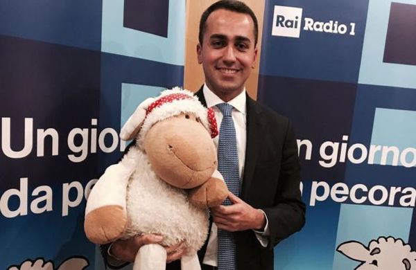 Di Maio dice che i risultati ottenuti dal governo sono frutto di «capacità personali». E attacca Di Battista