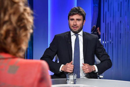 Alessandro Di Battista: «Se cade il governo, io mi candido» article-post
