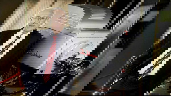 Pippo Baudo festeggia 60 anni di carriera “Vorrei un nuovo Novecento sul…Duemila” | Intervista