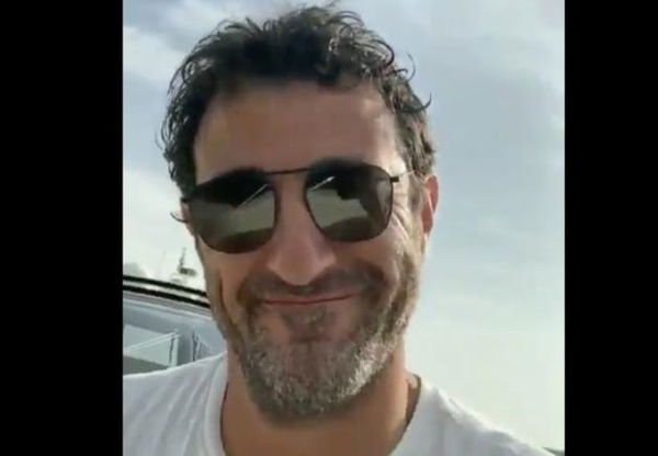 La bufala della morte di Ciro Ferrara, lui posta un video: «Dovete ancora sopportarmi» | VIDEO