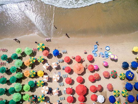 Il clima pazzo (che i nostri politici negano) fa calare il turismo in Italia article-post