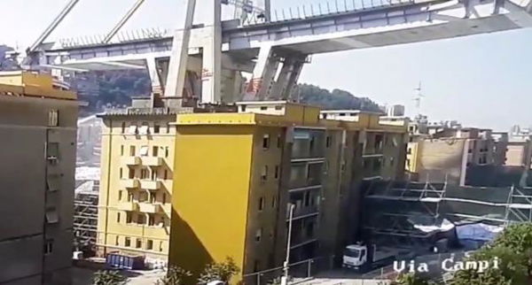 Ponte Morandi, quel crollo che ha sfiorato le case