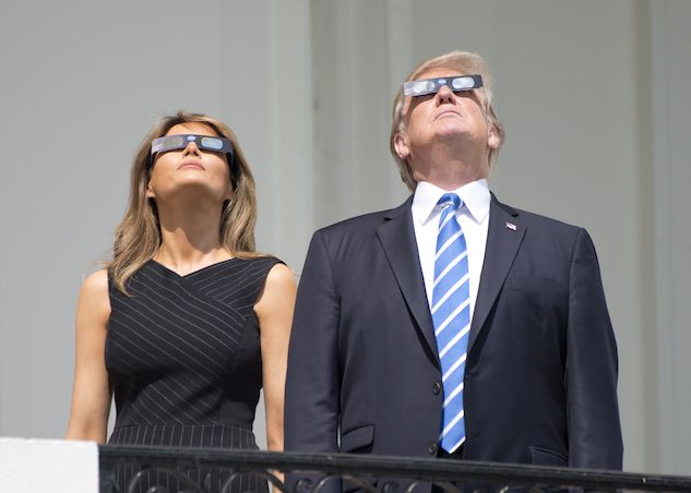 Lo spazio secondo Donald Trump: «la Luna è parte di Marte»