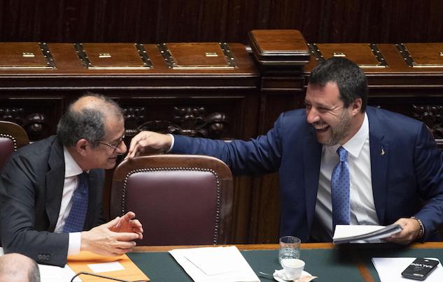 L’emendamento della Lega (poi ritirato) sul divieto ai partiti di ricevere fondi dall’estero