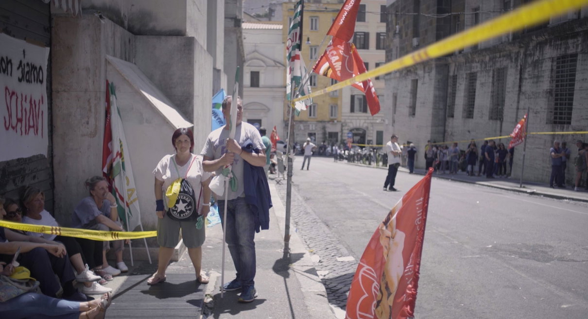 La protesta dei lavoratori della Manital: «Non riceviamo lo stipendio da mesi» article-post