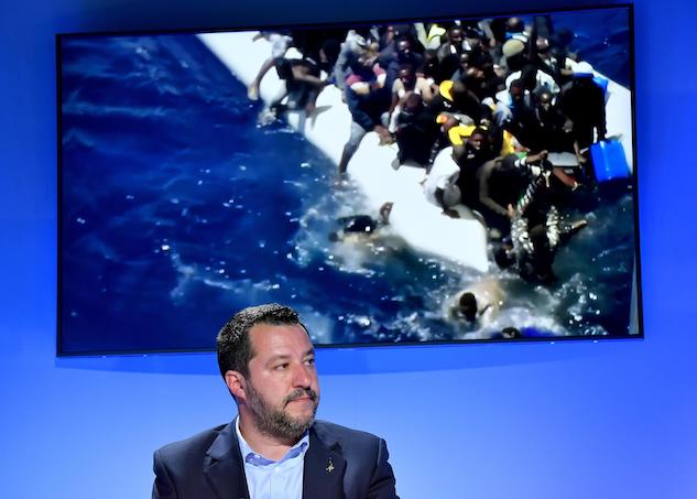 Matteo Salvini vuole mandare al Vaticano i 62 migranti sbarcati a Pozzallo article-post