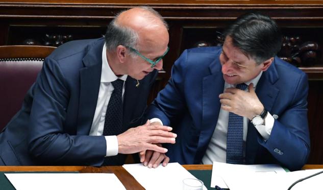 La Corte dei Conti indaga sui rimborsi di Bussetti per diversi viaggi article-post