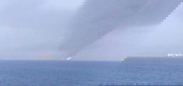Petroliere in fiamme nel Golfo del’Oman: l’ipotesi di un attacco