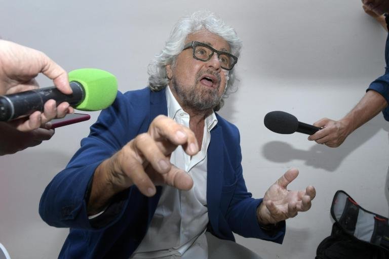 Grillo attacca ancora Di Maio: «Incazzato con lui per l’incapacità di cambiare le cose e per i 20 punti della Standa»