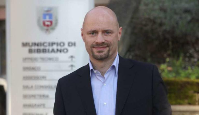 Cosa significa (davvero) che la Cassazione «ha scarcerato» il sindaco di Bibbiano