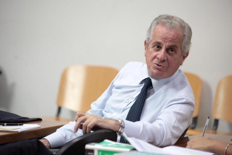 L’ex ministro Scajola indagato per peculato d’uso