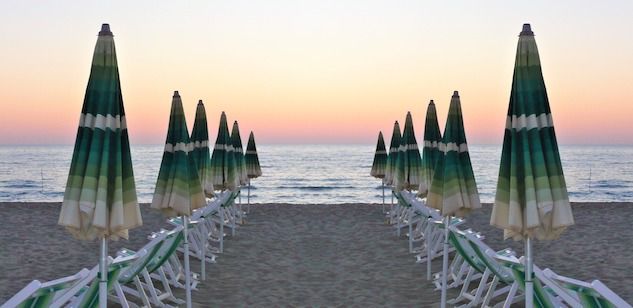Bari, stabilimento balneare rifiuta l’ingresso in spiaggia a 13 malati di Aids article-post