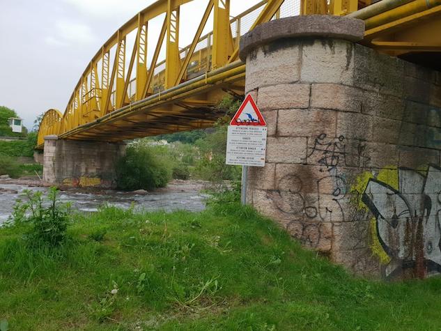 La 15enne di Bolzano che aveva accusato di stupro due migranti ora confessa: «Ho inventato tutto» article-post