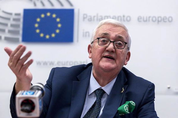 Mario Borghezio: «Portai io Savoini nella Lega, ecco perché adesso Salvini prende le distanze»