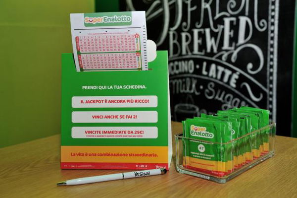 Musica e fortuna: tutte le canzoni che ci parlano della dea bendata