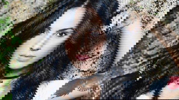 Giulia De Lellis: “Le corna stanno bene su tutto” è il suo primo libro