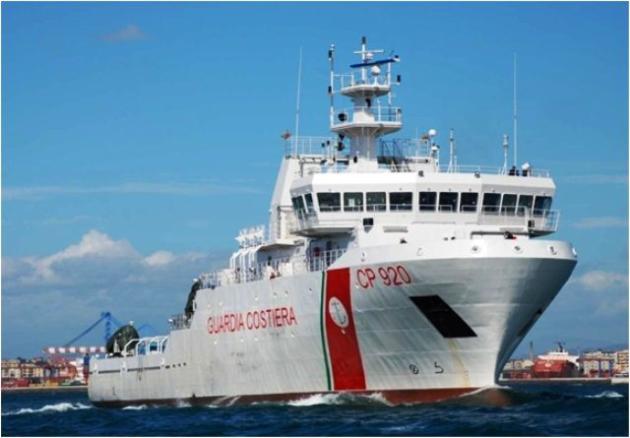 Migranti, porti chiusi anche per le navi della Guardia Costiera: il caso “Gregoretti” article-post