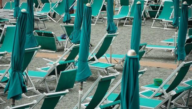 Jesolo, bagnini picchiati da baby gang: gli avevano detto di spostarsi