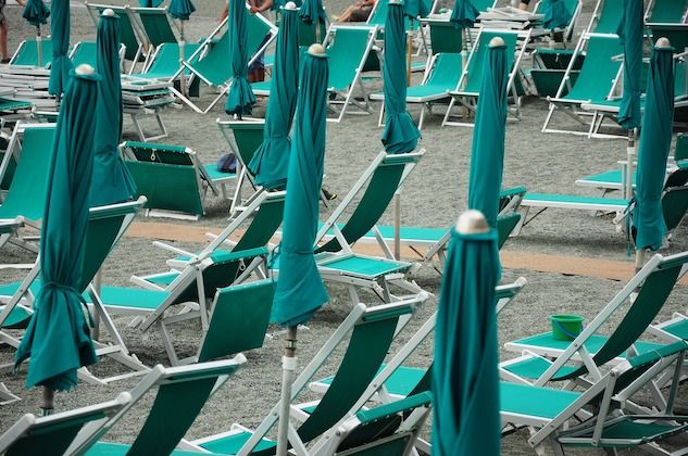 Jesolo, bagnini picchiati da baby gang: gli avevano detto di spostarsi article-post