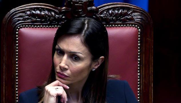Mara Carfagna ha trovato la soluzione per ripulire Roma, e c'entra Putin