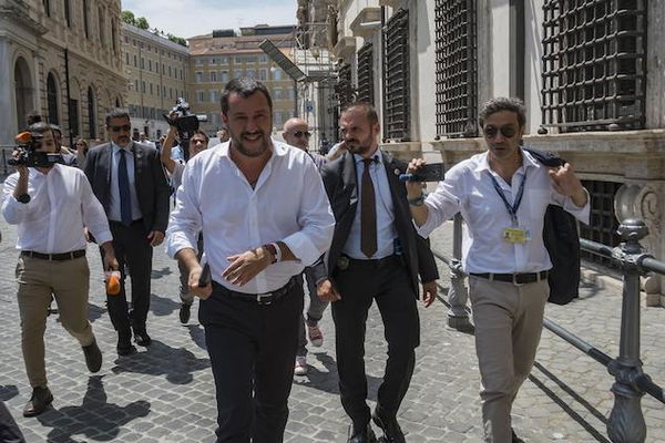 Matteo Salvini ha proposto a Conte il nuovo ministro per le politiche Ue: «Aspetto l’ok»