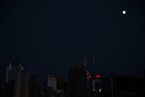 Blackout a New York: la grande mela bloccata per ore