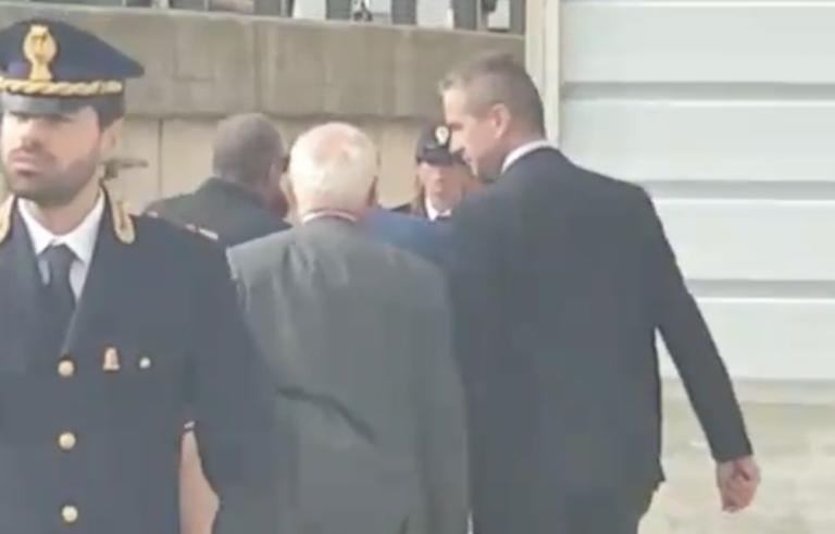 Ponte Morandi, proteste delle famiglie: i rappresentanti di Autostrade lasciano la cerimonia