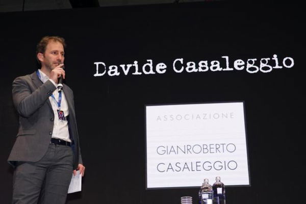 Scende in campo anche Casaleggio: «Salvini sta giocando d’azzardo con la vita degli italiani»