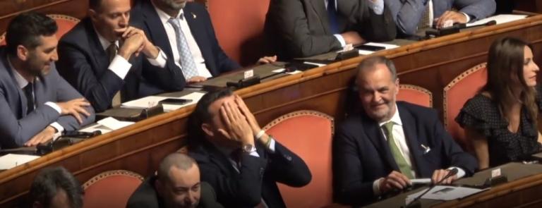 Centinaio commenta l’intervento del M5S in Senato: «Ma con chi ca**o abbiamo governato» | VIDEO