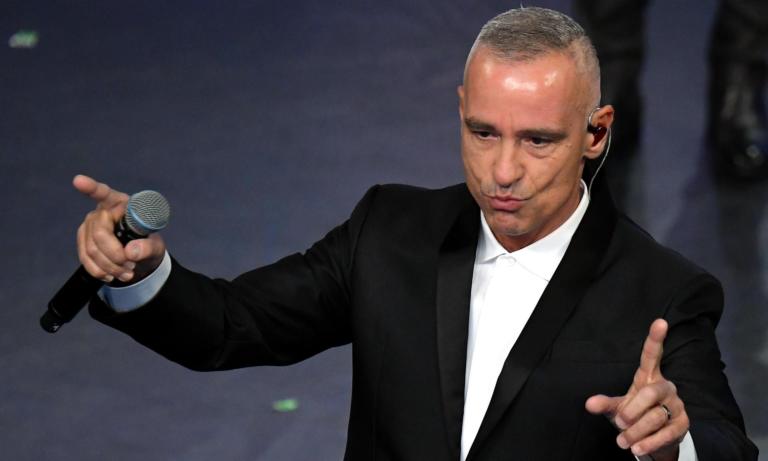L’accusa a Ramazzotti: «Hanno usato un mio brano per una canzone di Chiara Galiazzo»