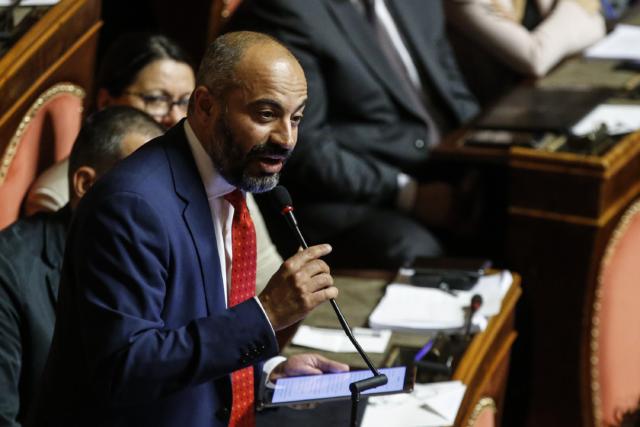 In caso di accordo M5S-Pd Paragone rinuncerebbe alla presidenza della Commissione banche article-post