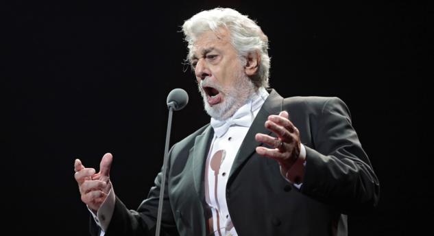Il tenore Placido Domingo accusato di molestie sessuali in cambio di lavoro article-post