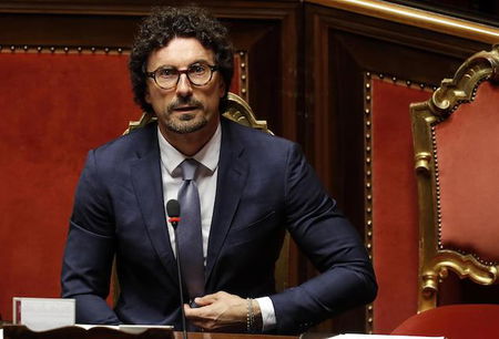 Danilo Toninelli: «Andiamo avanti per non tradire il mandato» article-post