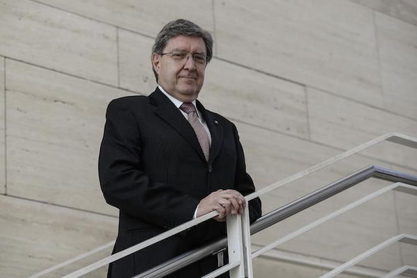 Chi è Enrico Giovannini, il candidato che potrebbe guidare l’alleanza giallorossa