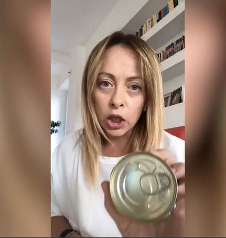 Giorgia Meloni: «Il Movimento 5 Stelle è diventato come il tonno» article-post