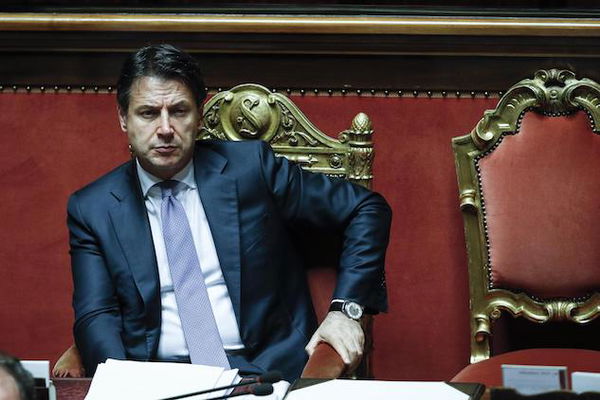 Perché ora si parla dell’ipotesi di un “governo ponte”