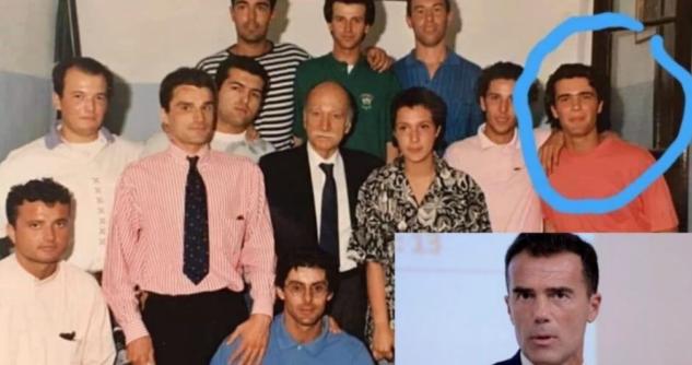 Quella foto imbarazzante di Gozi con Almirante, lui commenta: «Avevo 16 anni, fu atto di ribellione» article-post