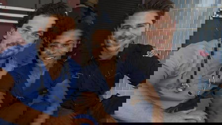 Grey’s Anatomy 16 incontra Station 19 nel primo episodio per rivelare un nuovo amore article-post