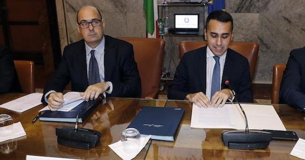 Il Movimento 5 Stelle contro Zingaretti: «Si comporta come Giuda»