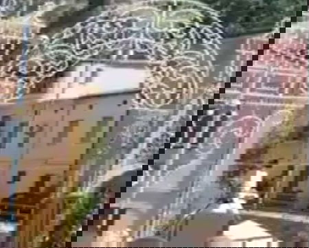 Il parroco di Sora che ha detto che i migranti arrivano «con catenine d’oro al collo» si è scusato article-post