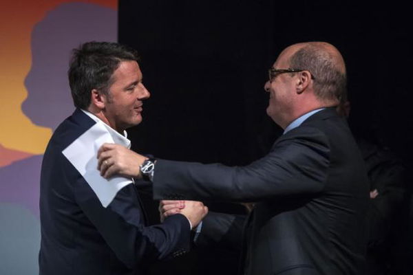 Se salta l’accordo Pd-M5S, Renzi fonda un suo partito (e i trentenni applaudono)